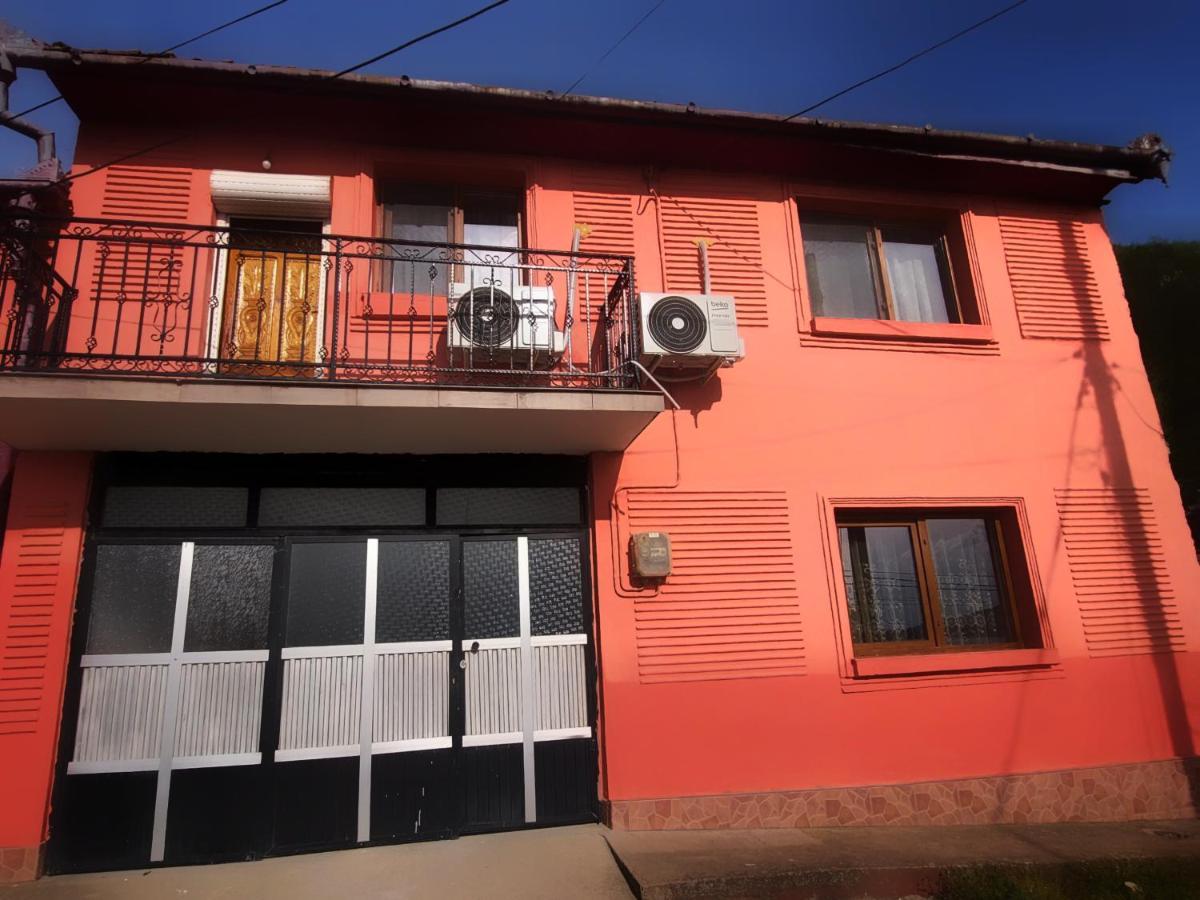 Casa De Vacanta Danube Moldova Noua Екстер'єр фото