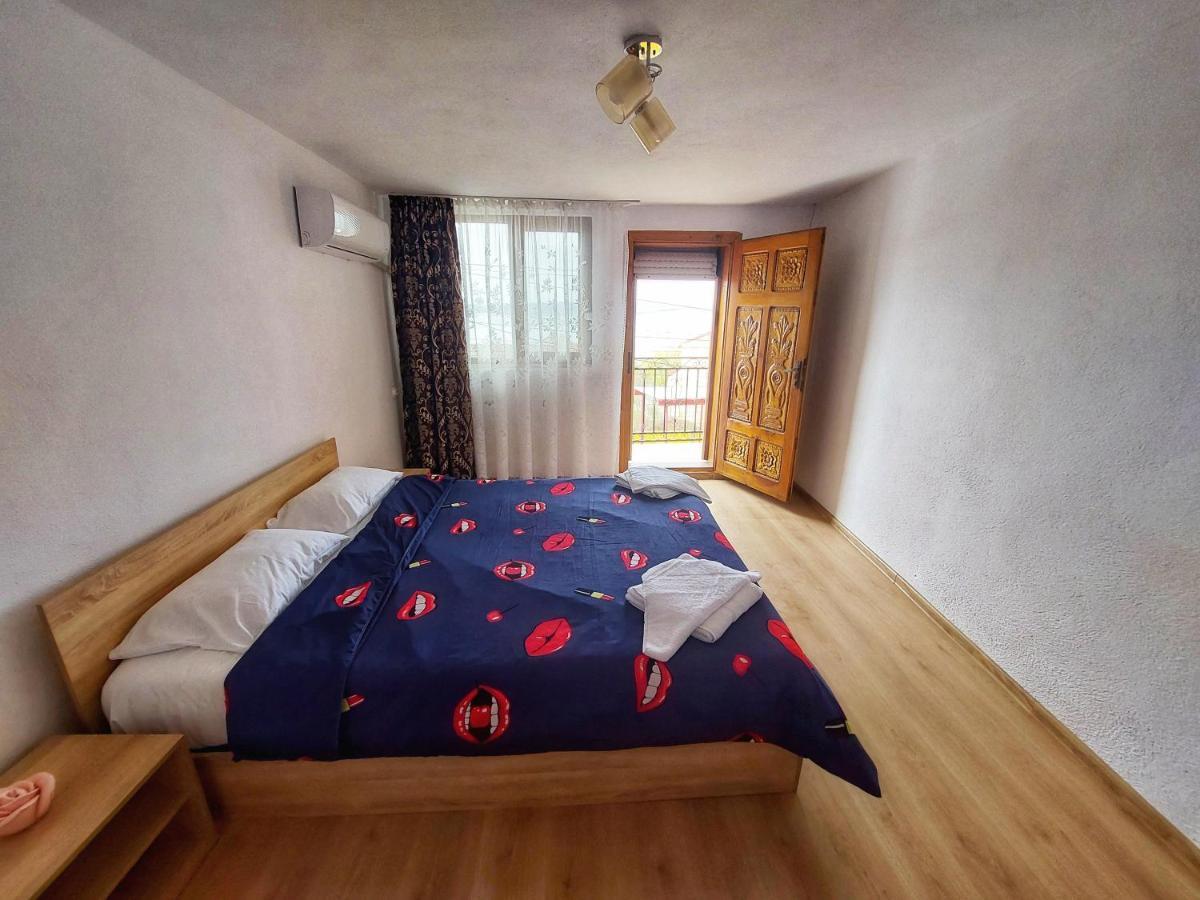Casa De Vacanta Danube Moldova Noua Екстер'єр фото